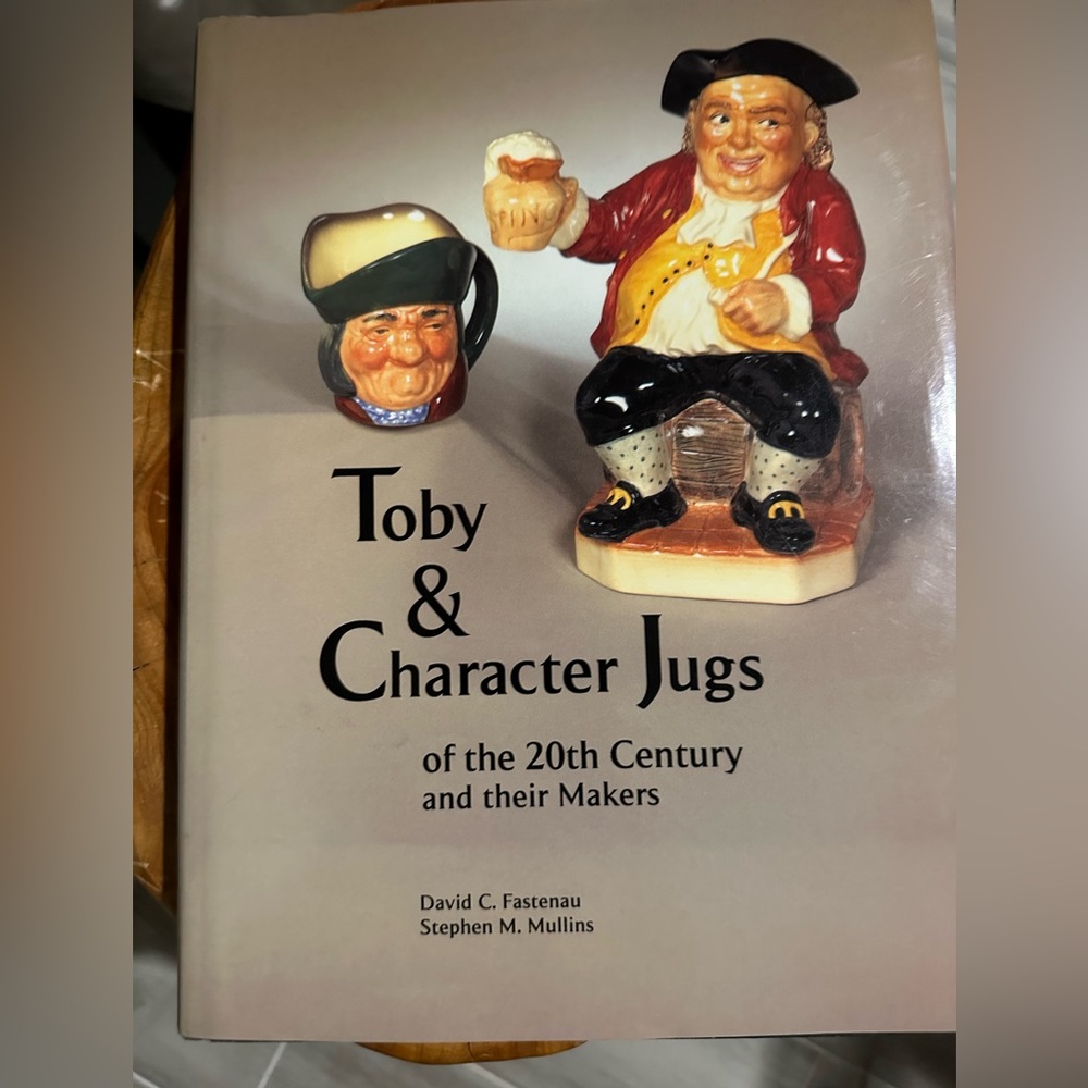 USED TOBY AND CHARACTER JUGS OF THE 20th CENTURY AND THEIR MAKERS BOOK.
